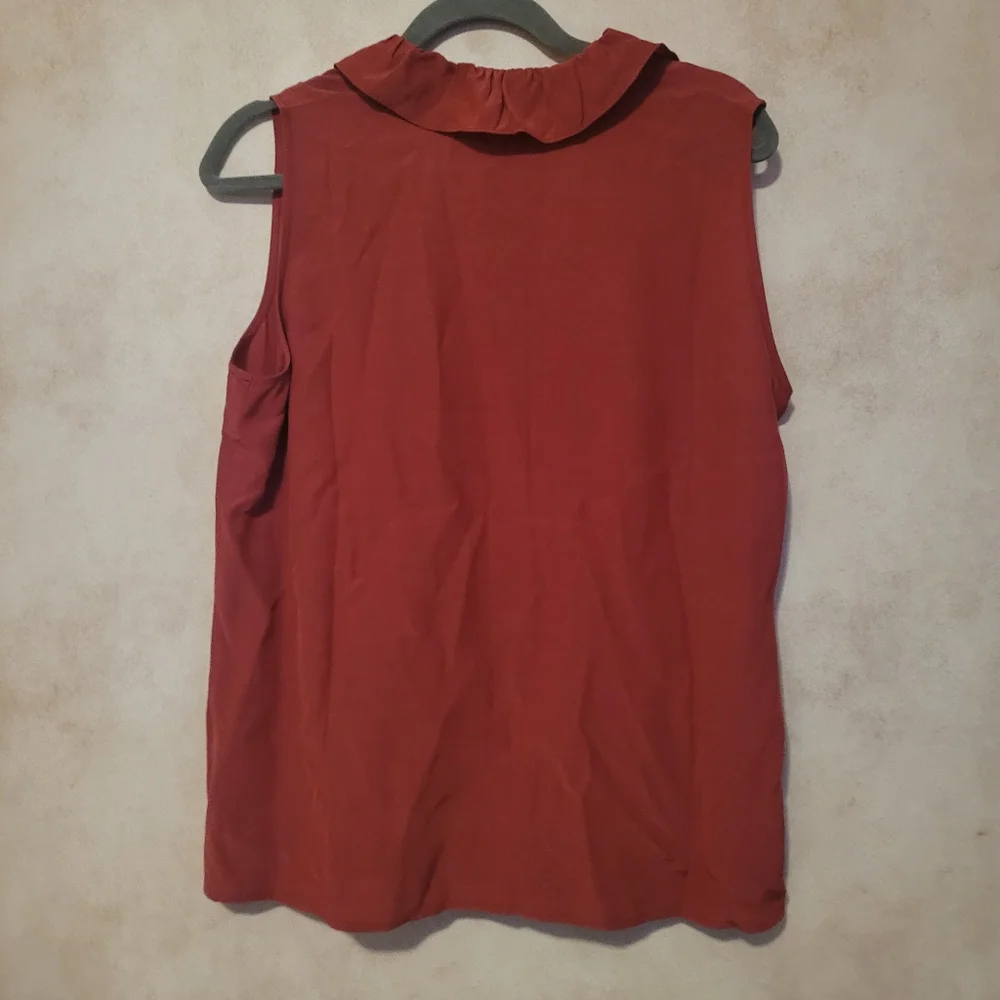 Cabi Red Scorch Top Women's Sleeveless Blouse 4733 Size Medium - Picture 2 of 4